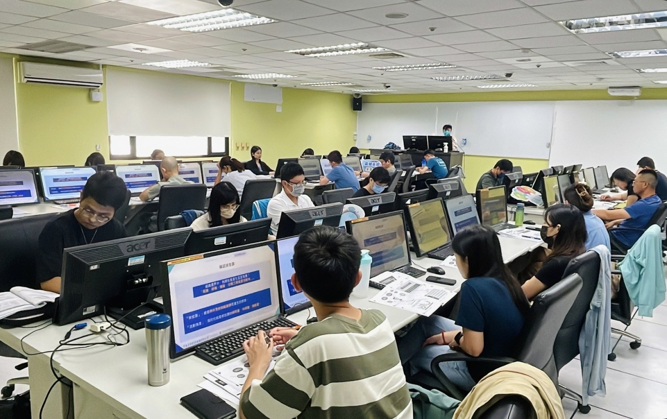 永續發展暨價值管理中心鄭均太資深顧問師講授溫室氣體盤查指引課程